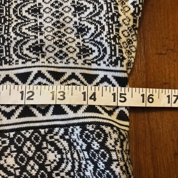 Nina Leonard Dress Womens Size M Black White Geometric Fit & Flare Knit NWT - Picture 6 of 7